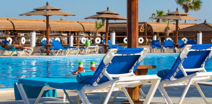 apsistokite ALADDIN BEACH RESORT viešbutyje už gerą kainą. 