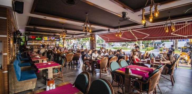 geras kainos ir kokybės santykis atostogoms - viešbutis KLEOPATRA BLUE HAWAII