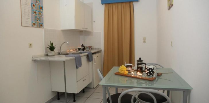 Apsistokite HAPPY DAYS STUDIOS viešbutyje už gerą kainą.