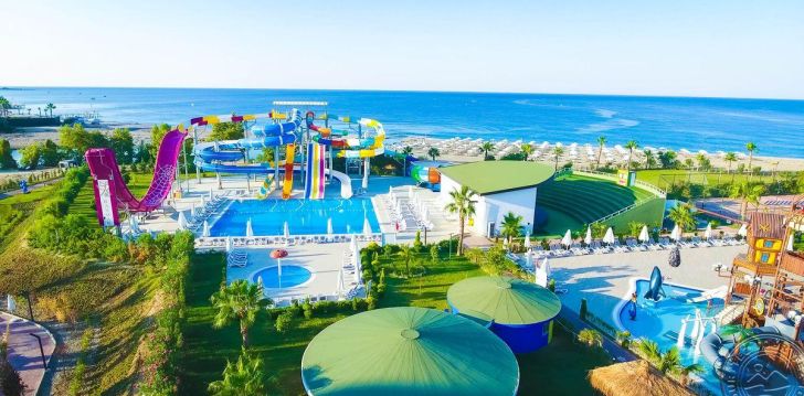 apsistokite RAYMAR RESORT & AQUA viešbutyje už gerą kainą. 