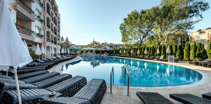 AVENUE DELUXE - klientų vertinamas, kaip geras kainos ir kokybės santykis. 