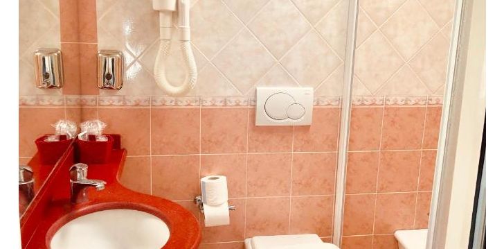 Viešbutis HOTEL VILLA LIETA įsikūręs Italija.