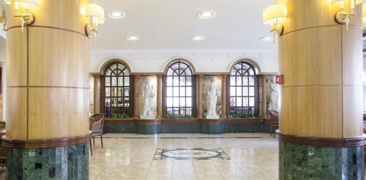 planuoji kelionę į Ispanija? apsistokite 3 viešbutyje HOTEL IBERSOL SORRA D'OR. 