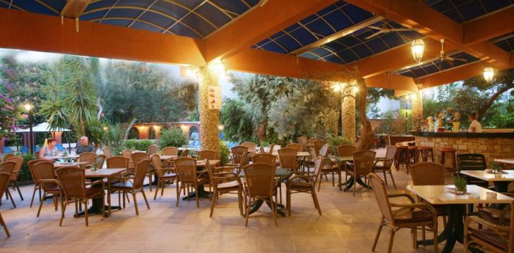 Saulėtos atostogos Kipre NAVARRIA HOTEL! 16