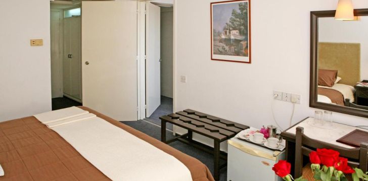Rinkitės viešbutį NAVARRIA HOTEL kelionei į Kipras