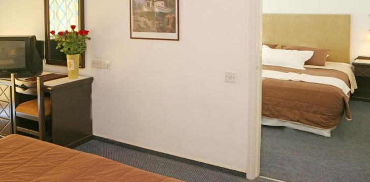 Tavęs laukia poilsis Kipras įsikūrusiame NAVARRIA HOTEL