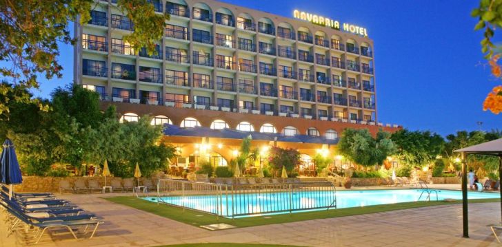 Viešbutis NAVARRIA HOTEL įsikūręs Kipras.