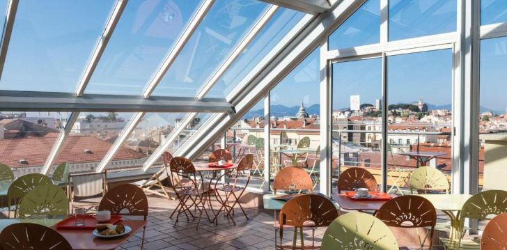 HOTEL L'ESTEREL - klientų vertinamas, kaip geras kainos ir kokybės santykis. 