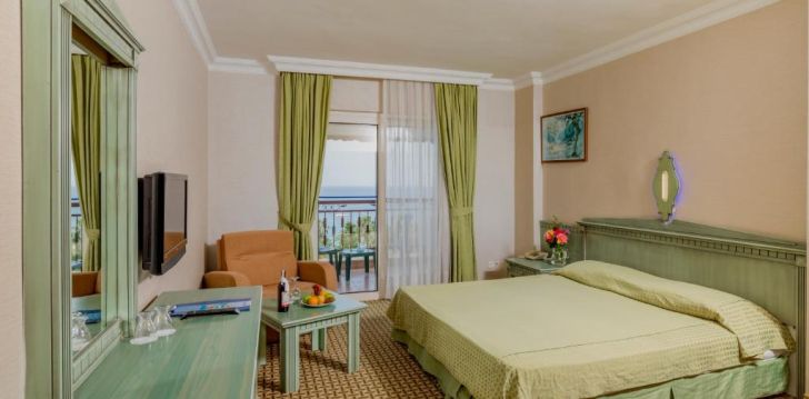 rinkitės viešbutį HOLIDAY PARK RESORT kelionei į Turkija
