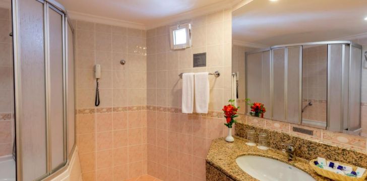 apgyvendinimas 5* HOLIDAY PARK RESORT