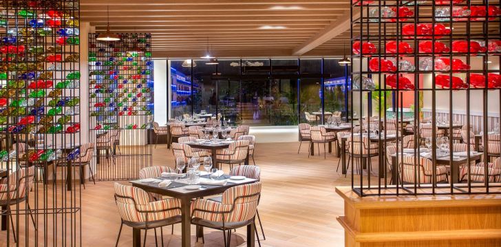 Planuoji kelionę į Dominikos Respublika? apsistokite 5 viešbutyje SERENADE PUNTA CANA BEACH & SPA RESORT.