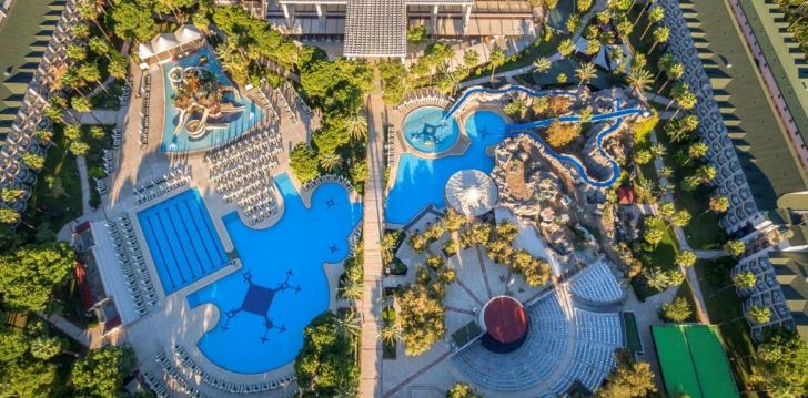 apsistokite DOBEDAN WORLD PALACE (ex. Alva Donna World Palace) viešbutyje už gerą kainą. 