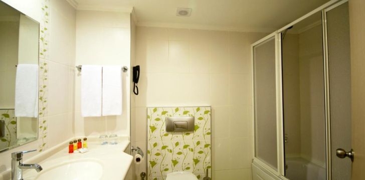 apsistokite MG HOTELS WHITE LILYUM HOTEL viešbutyje už gerą kainą.