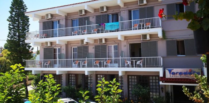 Apsistokite TARADELLA HOTEL viešbutyje už gerą kainą. 