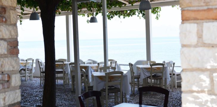 Viešbutis TARADELLA HOTEL įsikūręs Graikija.