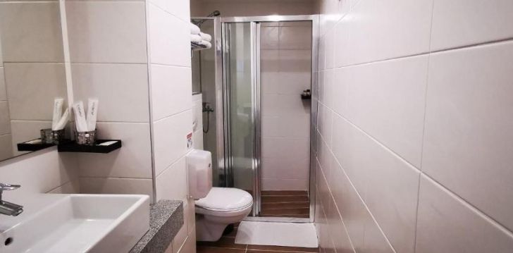 planuoji kelionę į Kipras? apsistokite 3 viešbutyje RISE ART HOTEL.