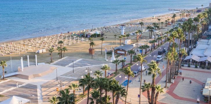 Linksmybės Larnakoje išskirtiniame 3* viešbutyje RISE ART HOTEL! 13