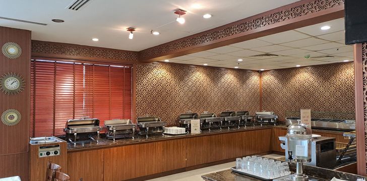 atostogos JAE – apsistokite viešbutyje GRAND CENTRAL HOTEL