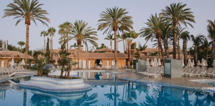 Viešbutis SUITES & VILLAS BY DUNAS įsikūręs Ispanija.