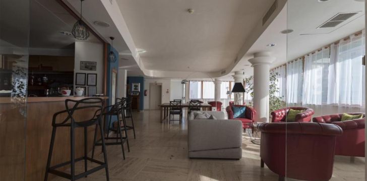 Viešbutis HOTEL LA BAIA įsikūręs Italija.