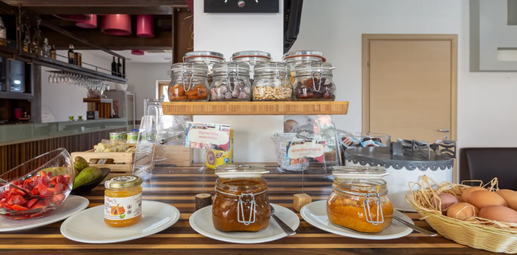 planuoji kelionę į Italija? apsistokite 3 viešbutyje DIVINO HOTEL.