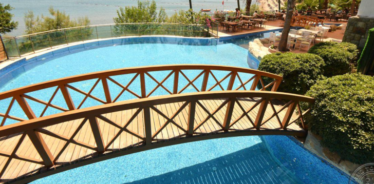 Rinkitės viešbutį MIDDLE TOWN BEACH HOTEL BODRUM kelionei į Turkija