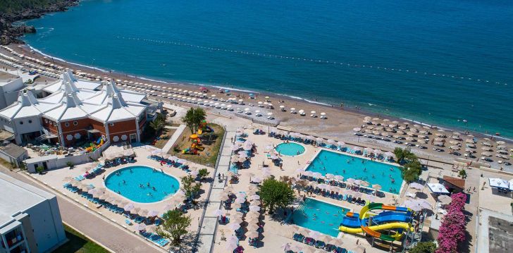 Apsistokite PEARL BEACH HOTEL & RESORT viešbutyje už gerą kainą. 
