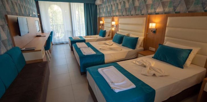 Planuoji kelionę į Juodkalnija? apsistokite 4 viešbutyje PEARL BEACH HOTEL & RESORT.
