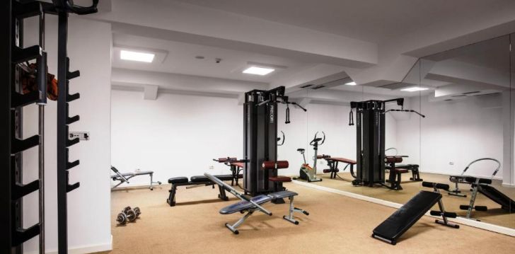 Planuoji kelionę į Juodkalnija? apsistokite 4 viešbutyje PEARL BEACH HOTEL & RESORT. 