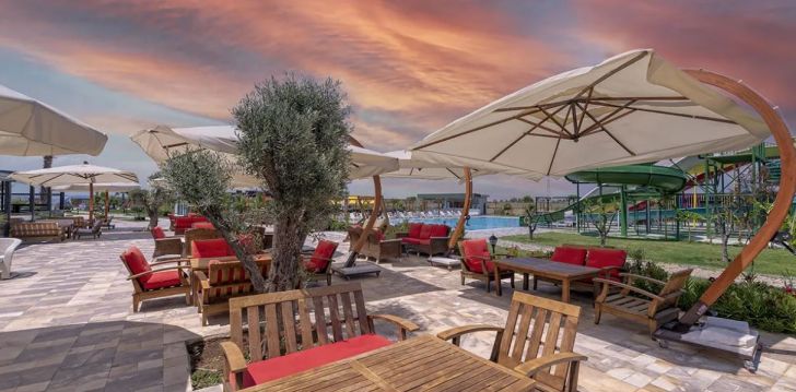 Viešbutis JURA HOTELS LARA (ex. ROYAL TOWERS LARA) įsikūręs Turkija. 