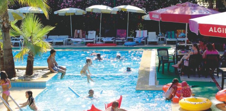 planuoji kelionę į Turkija? apsistokite 4 viešbutyje CLUB TITAN HOTEL. 