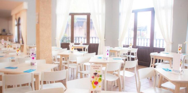 Tavo atostogos prasideda viešbutyje OASIS DUNA