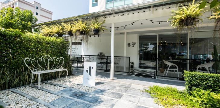 apsistokite SEA BREEZE JOMTIEN RESORT viešbutyje už gerą kainą. 