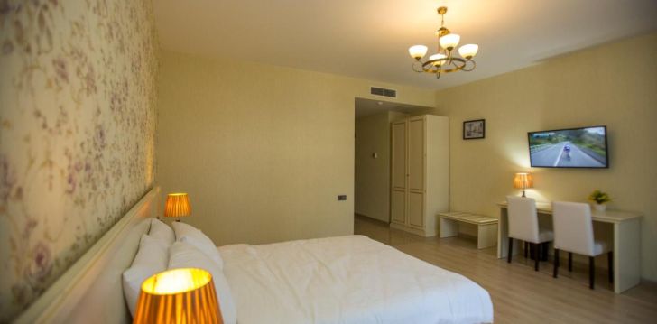apsistokite IRE PALACE viešbutyje už gerą kainą.