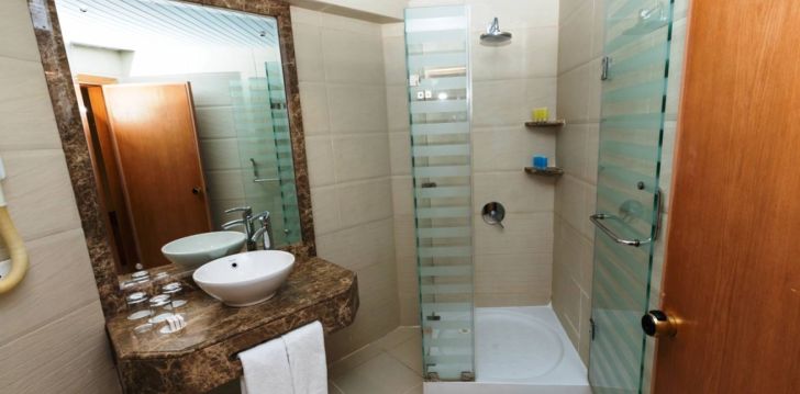 geras kainos ir kokybės santykis atostogoms - viešbutis GOLDEN BEACH RESORT (EX. MOVIE GATE)