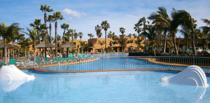 Planuoji kelionę į Ispanija? apsistokite 3 viešbutyje OASIS DUNA.