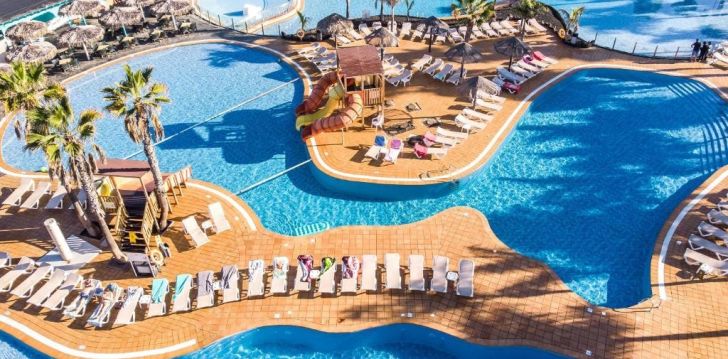 Apsistokite OASIS DUNA viešbutyje už gerą kainą.