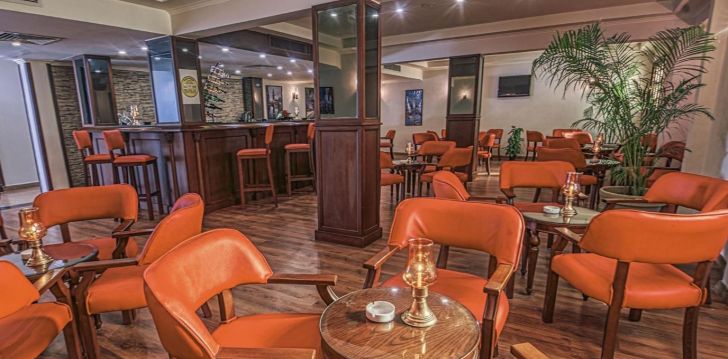FALCON HILLS HOTEL - klientų vertinamas, kaip geras kainos ir kokybės santykis.