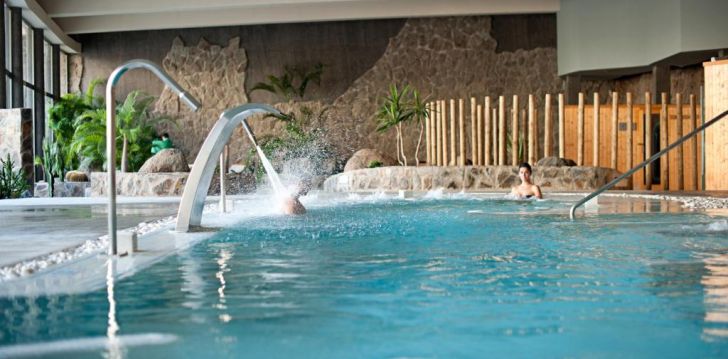 Planuoji kelionę į Ispanija? apsistokite 4 viešbutyje HOTEL LIVVO VALLE TAURITO.