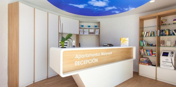 viešbutis R2 MARYVENT BEACH APARTMENT įsikūręs Ispanija. 