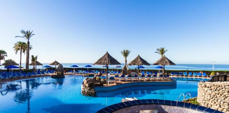 BLUEBAY BEACH CLUB - klientų vertinamas, kaip geras kainos ir kokybės santykis. 