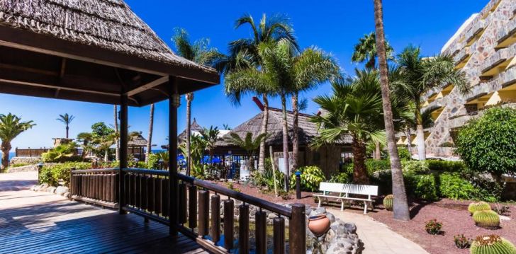 Apsistokite BLUEBAY BEACH CLUB viešbutyje už gerą kainą.