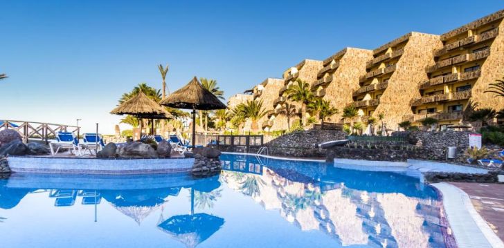Tavo atostogos prasideda viešbutyje BLUEBAY BEACH CLUB