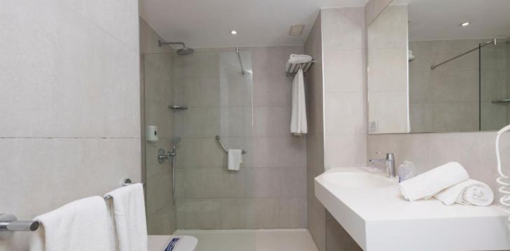 HOTEL LIVVO VERIL PLAYA - klientų vertinamas, kaip geras kainos ir kokybės santykis.