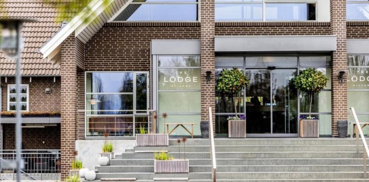 apsistokite THE LODGE viešbutyje už gerą kainą. 