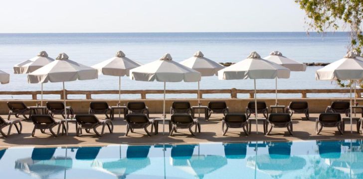 Atsipalaiduokite 3* viešbutyje HARMONY BAY HOTEL Kipre! 2