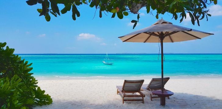Patirkite užburiantį salos gyvenimą 4* THE BAREFOOT ECO HOTEL Maldyvuose! 13