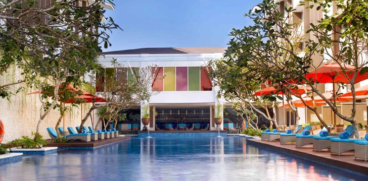 Planuoji kelionę į Indonezija? apsistokite 3 viešbutyje POILSINĖ KELIONĖ su 2 ekskursijomis (apgyvendinimas 3* ROYAL CASA GANESHA + 3* IBIS STYLES BENOA).