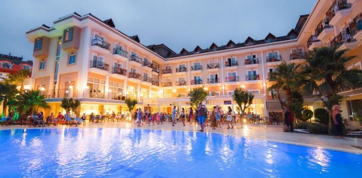viešbutis LOCEANICA BEACH RESORT HOTEL įsikūręs Turkija. 