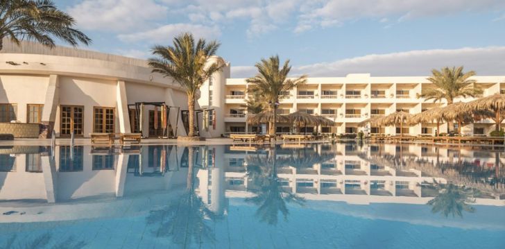 apsistokite LONG BEACH RESORT viešbutyje už gerą kainą.